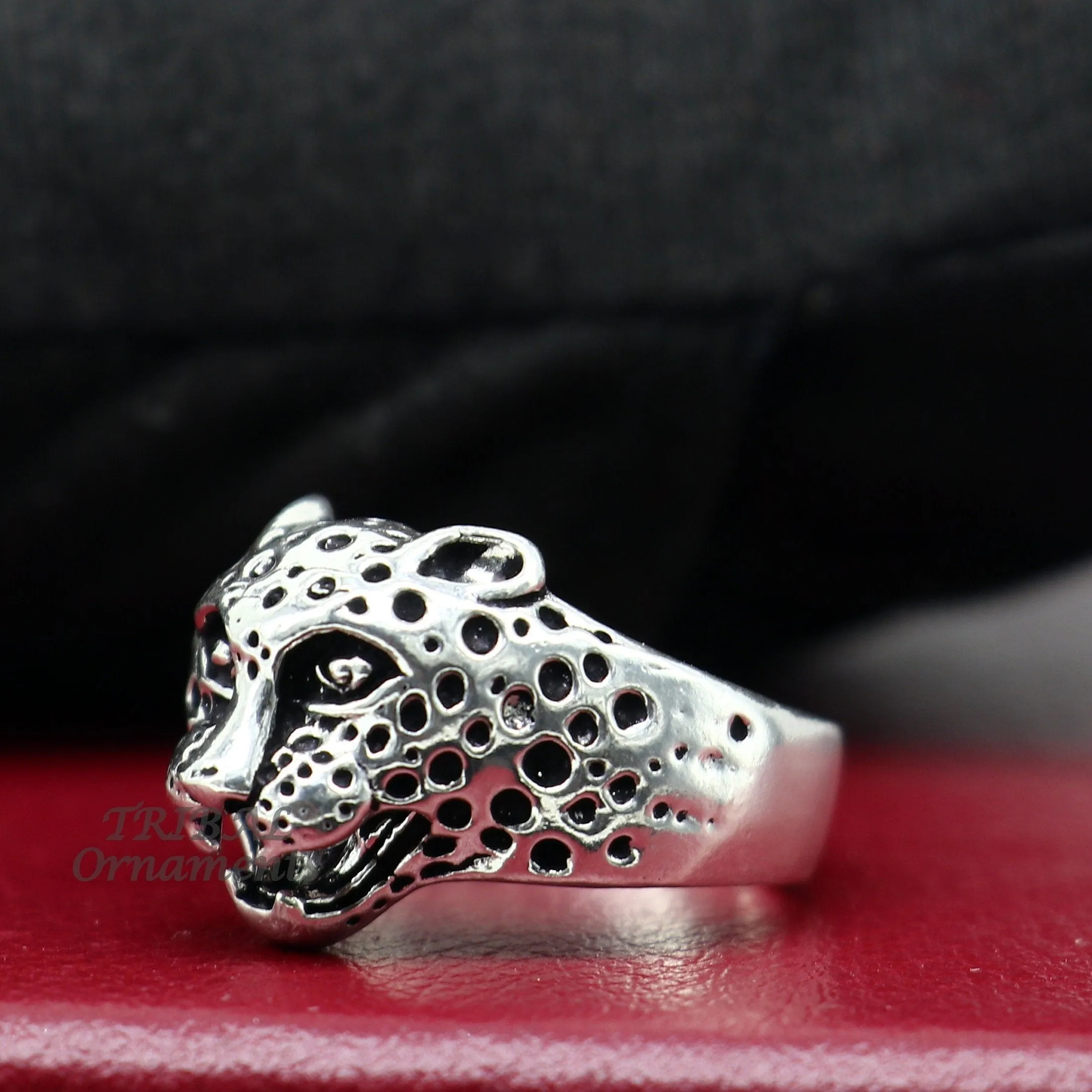 92.5% sterling silver handmade king lion head face for men's and boys gifting, stylish luxury lion ring  sr362
