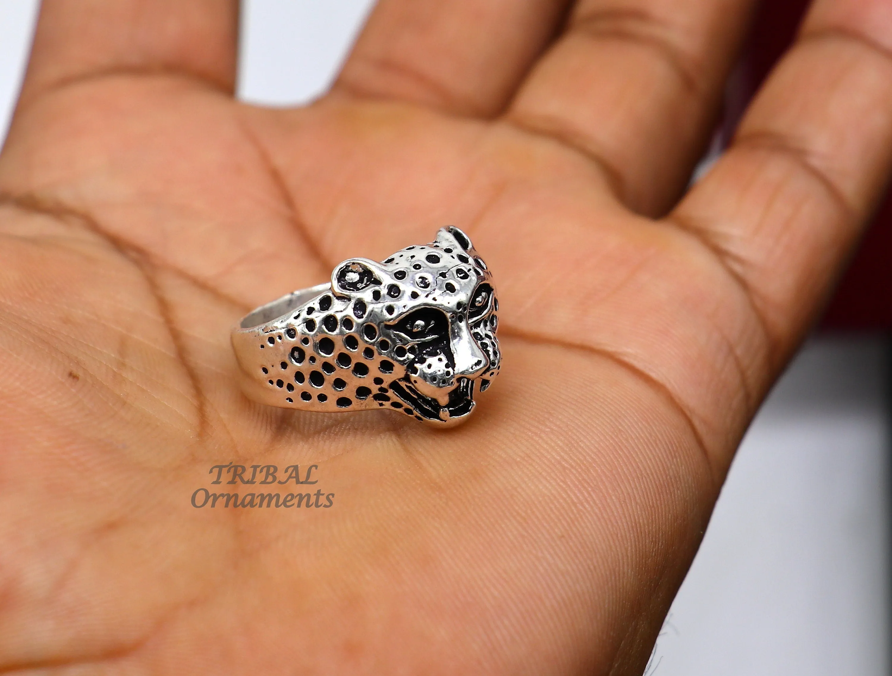 92.5% sterling silver handmade king lion head face for men's and boys gifting, stylish luxury lion ring  sr362