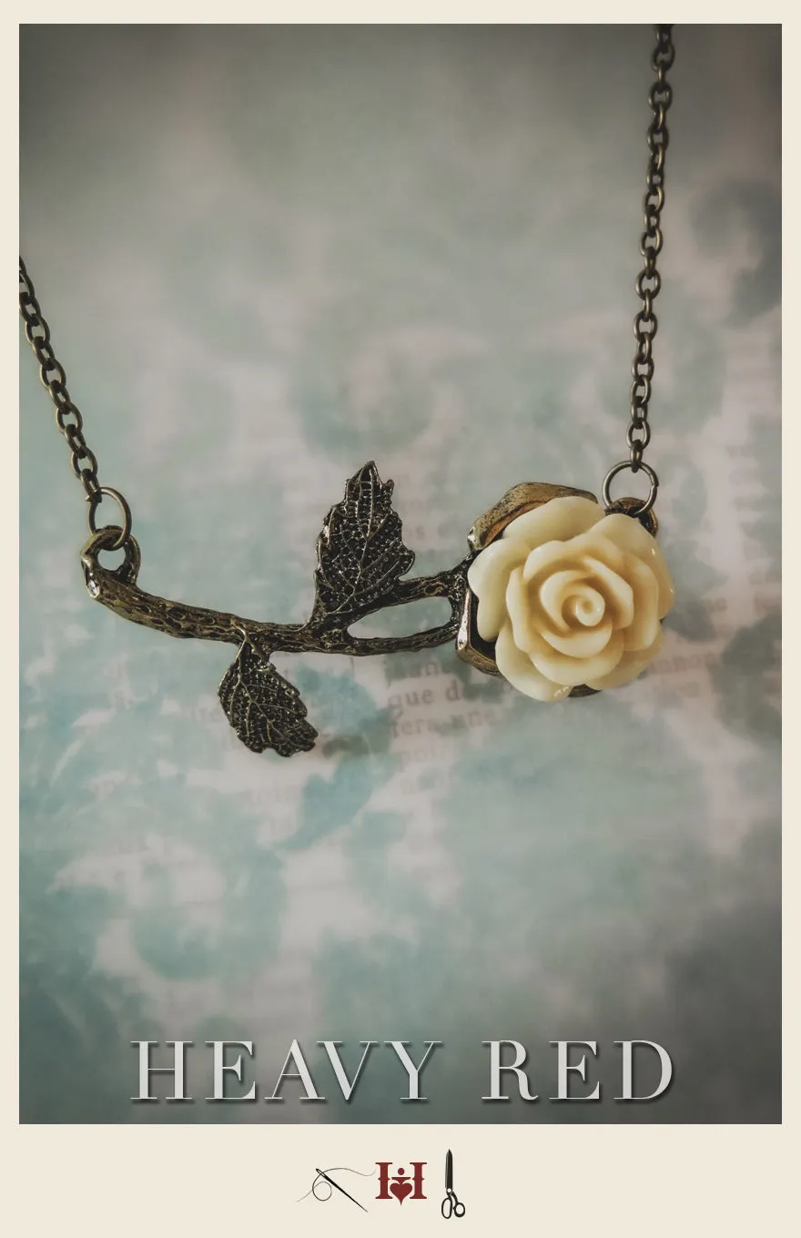 Alice's Vintage Rose Necklace