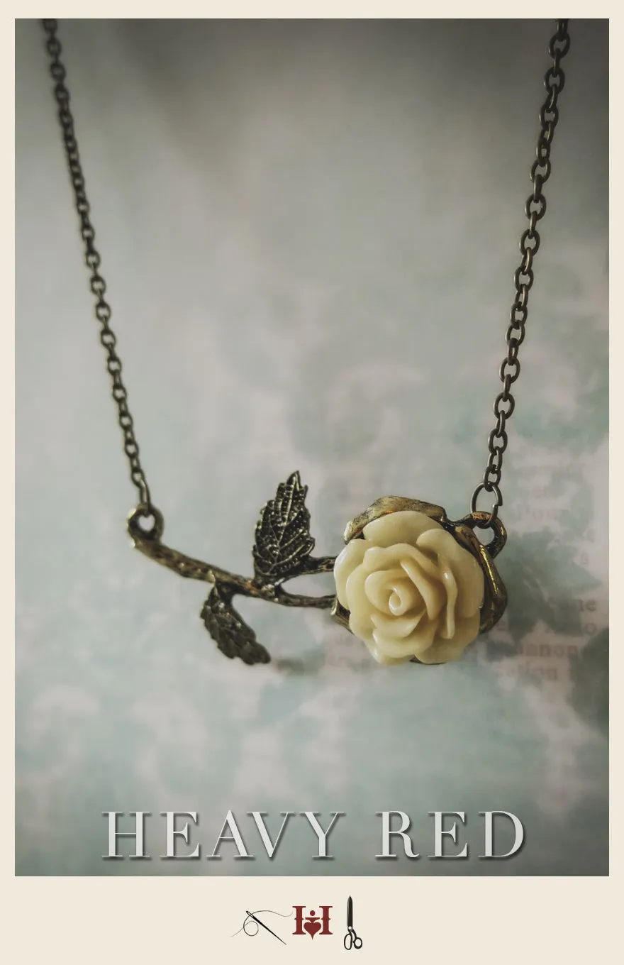 Alice's Vintage Rose Necklace