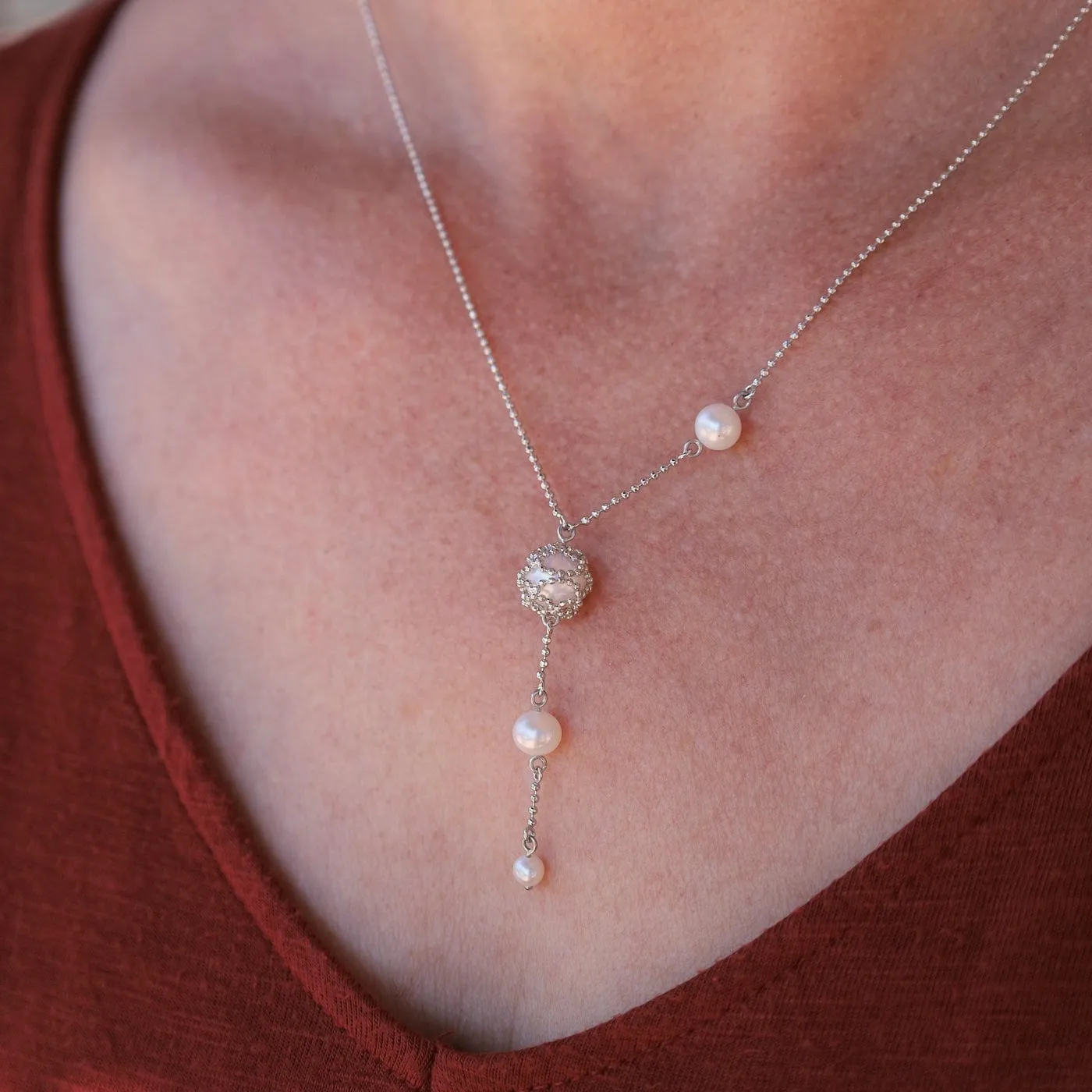 Asymmetrical Pearl Station Necklace