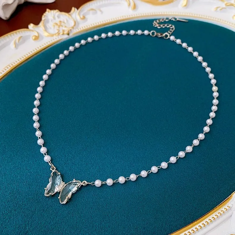 Charming Butterfly Pendant Pearl Chain Necklace