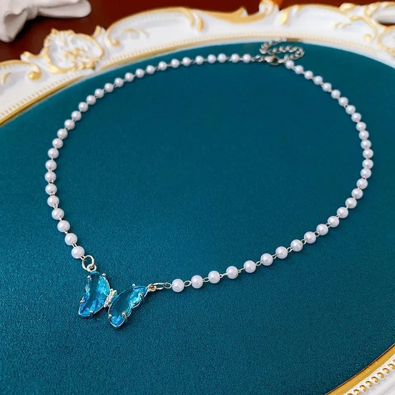 Charming Butterfly Pendant Pearl Chain Necklace