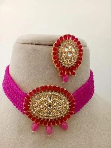 Chokar kundan necklace with earrings (Pink)