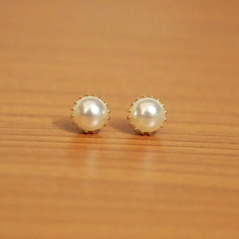 Grey Pearl Round Shaped Basket Studs