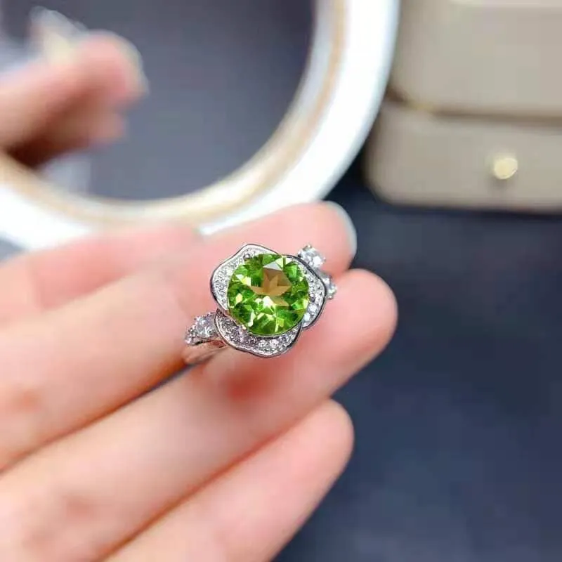 Inlaid Rose Flower Peridot Ring  - 925 Sterling Silver
