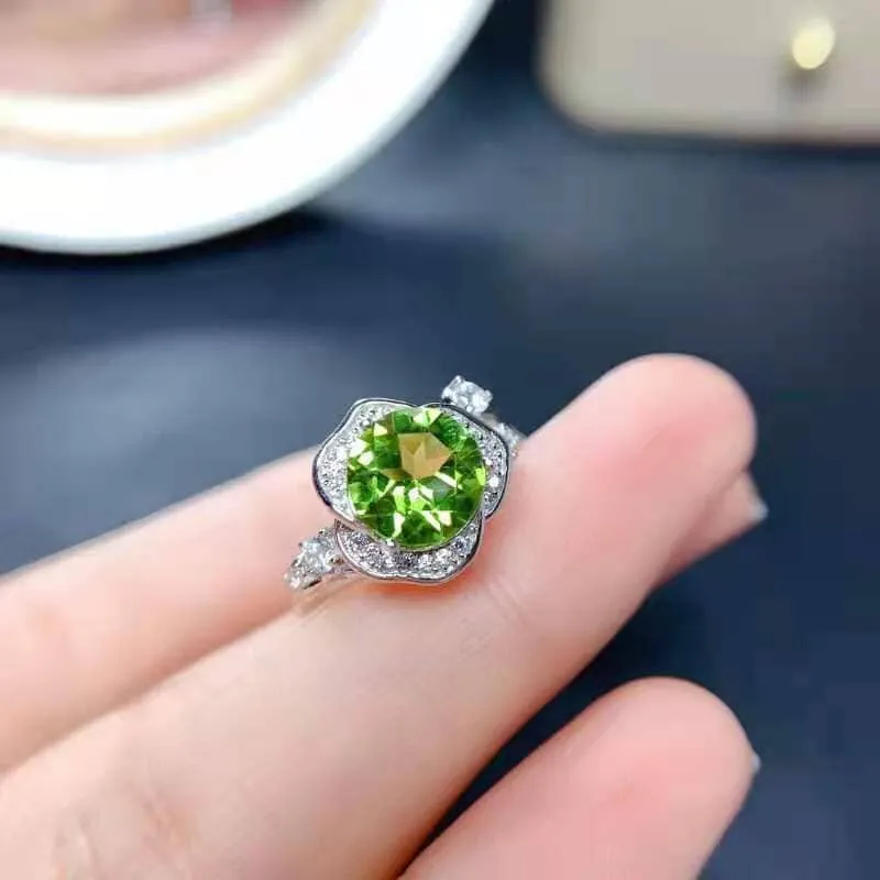 Inlaid Rose Flower Peridot Ring  - 925 Sterling Silver