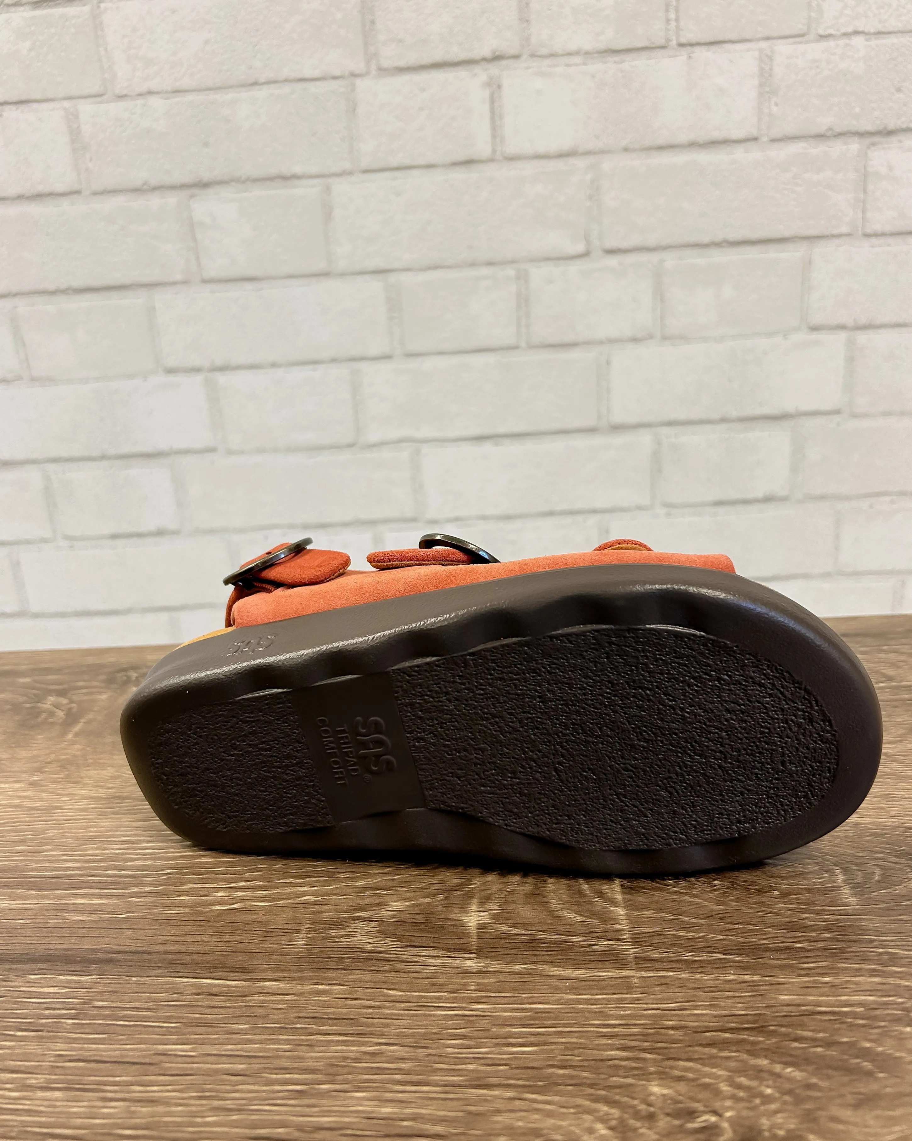 Relaxed Sandal | Rust | Wide Width