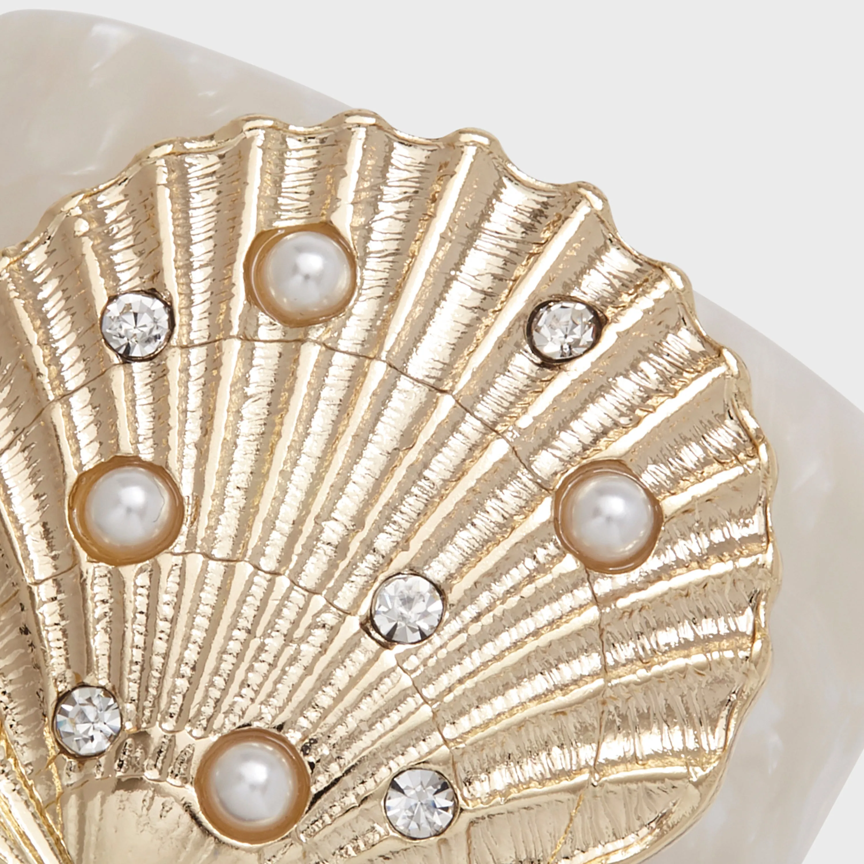 Shell Resin Napkin Rings, Pearly White, Set of Four