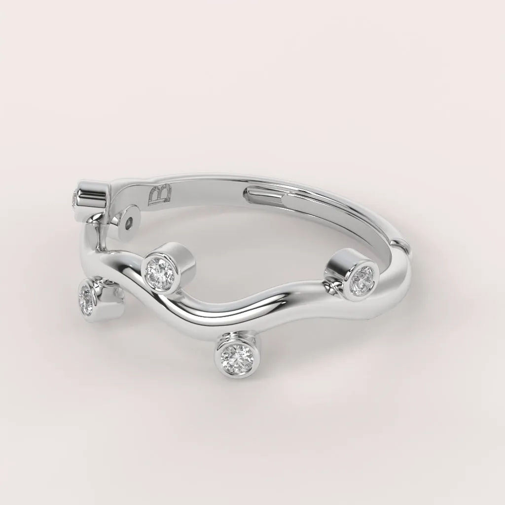 Spaced Diamond Wavy Ring
