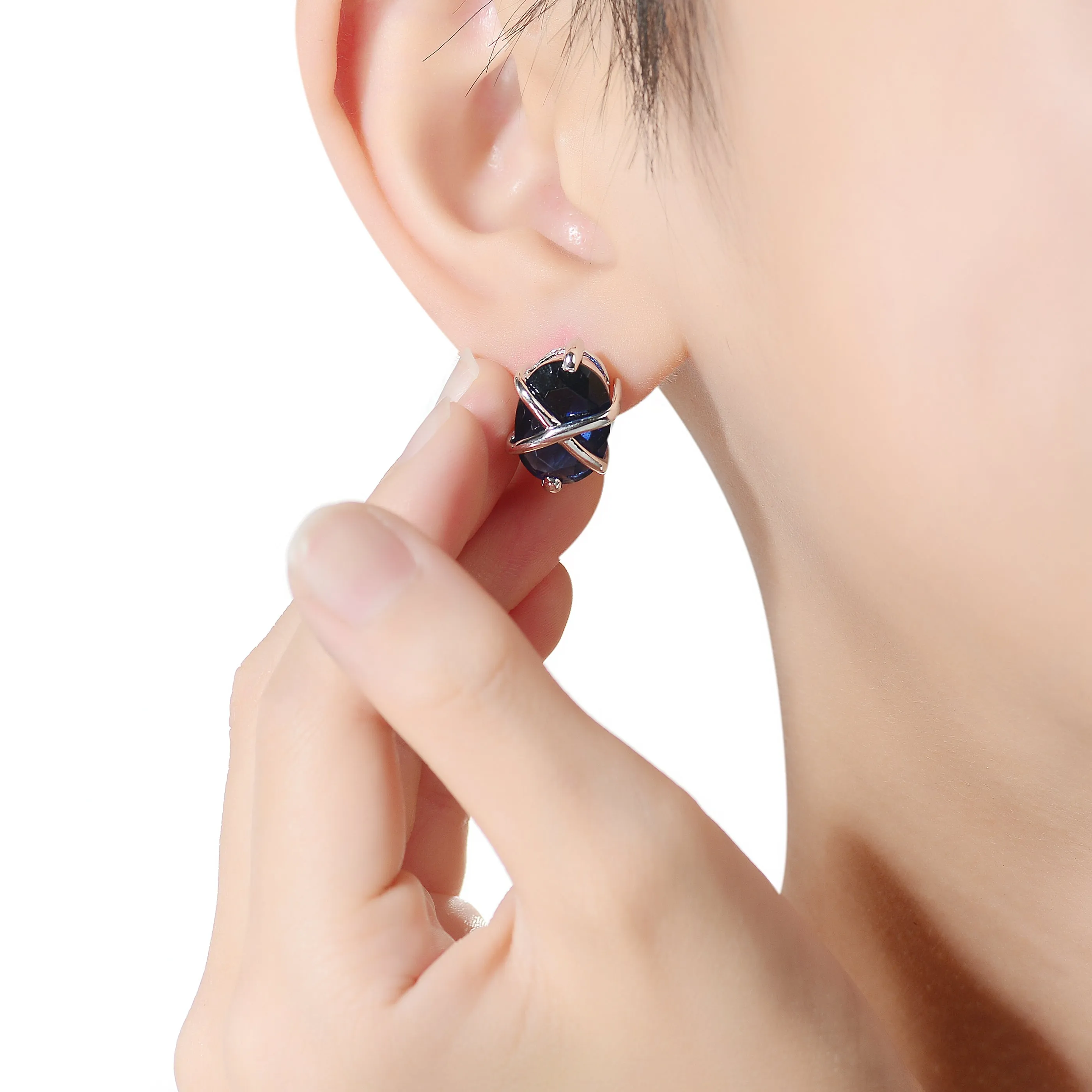 Vilette Sapphire-Blue Oval Earrings