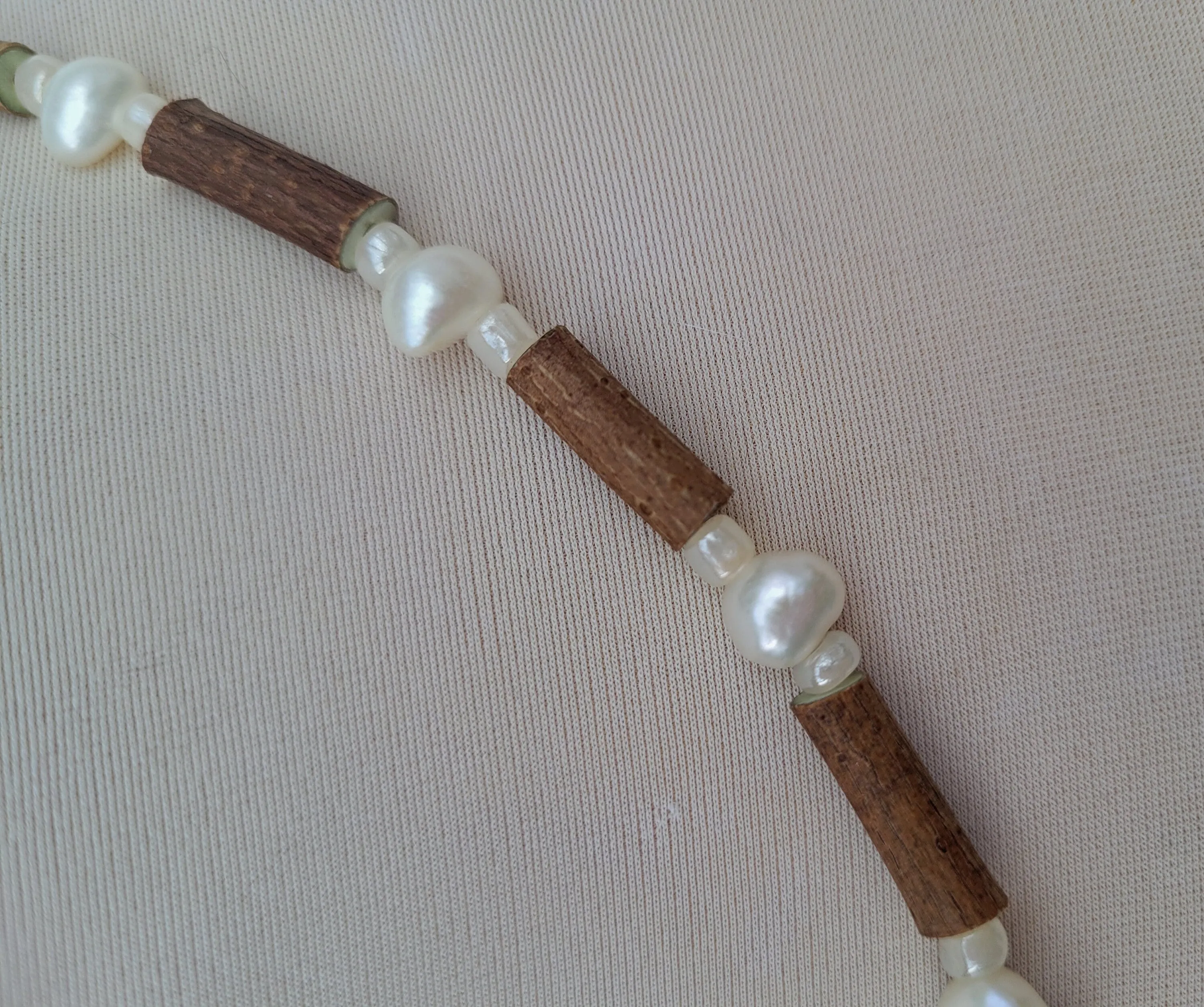Wooden Necklace Women, Natural Hazelwood Pearl Crystal Stone Necklace Choker, Healing Gemstones Adult , Real Fresh Water Pearls